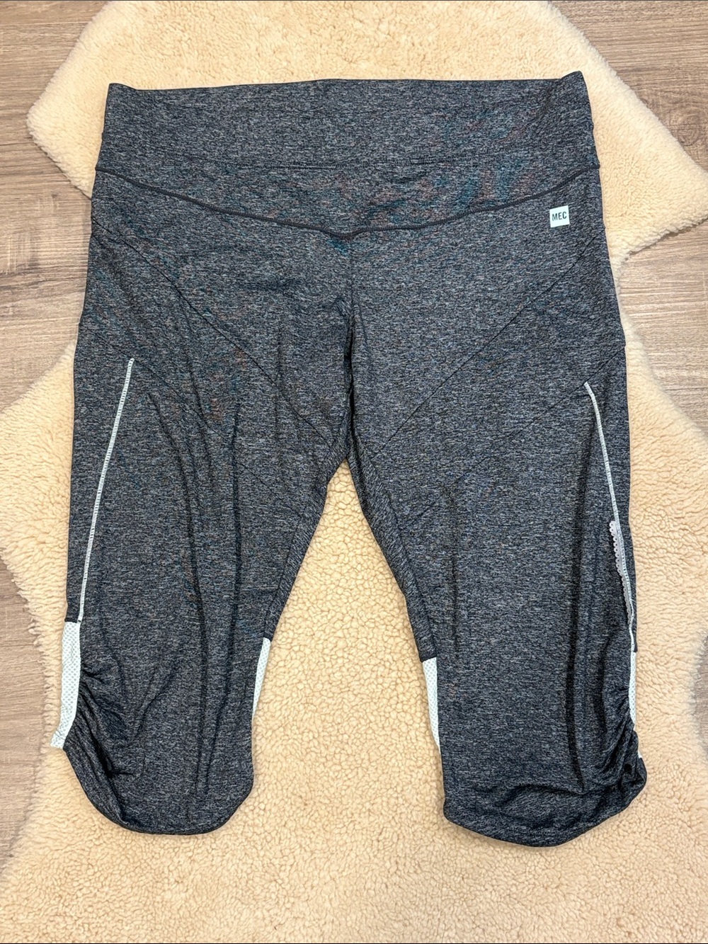 MEC cycling running capris, dark gray/light green, women’s large
